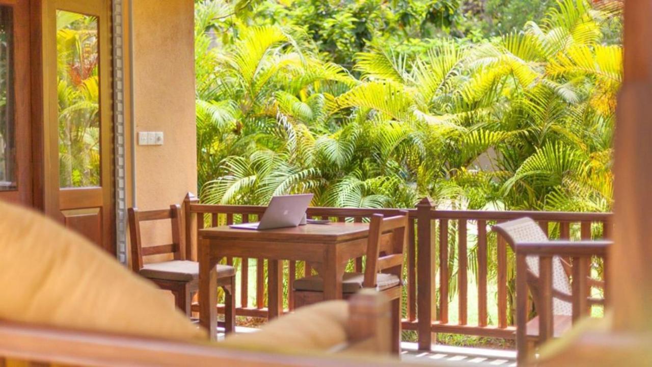 Birds Paradise Cabanas Unawatuna Bagian luar foto