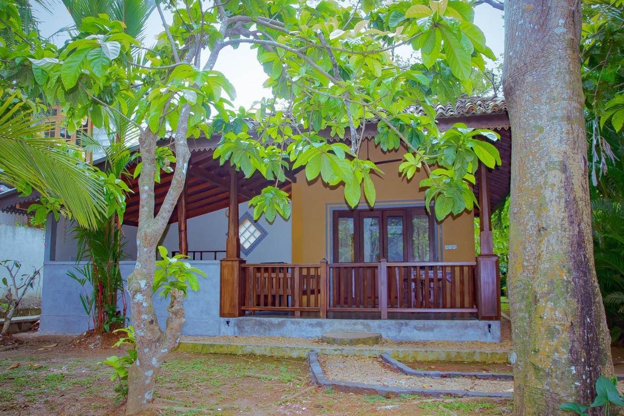 Birds Paradise Cabanas Unawatuna Bagian luar foto