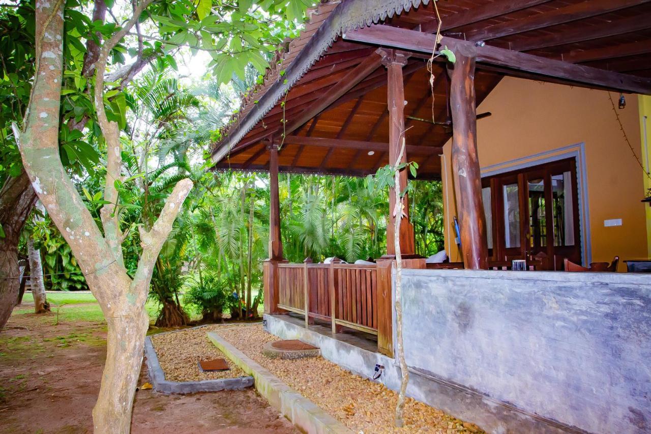 Birds Paradise Cabanas Unawatuna Bagian luar foto